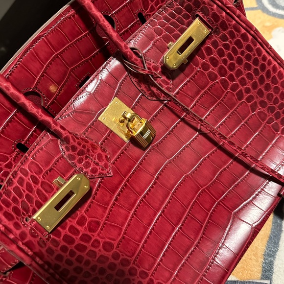 House of Hello:I am not Hermes - Picture 6 of 8